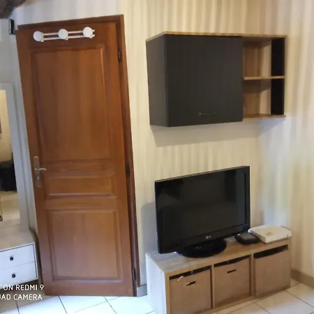 Avec Coin Nuit, Entree Autonome Apartment