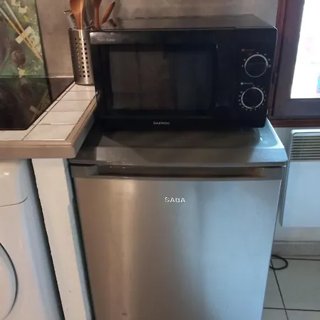Apartment Avec Coin Nuit, Entree Autonome